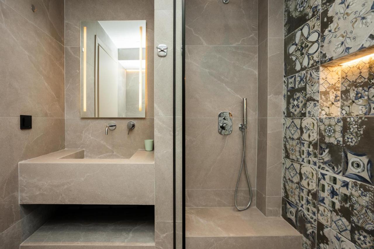 Elegance Apartment 2 Bedroom Suites Soluň Exteriér fotografie